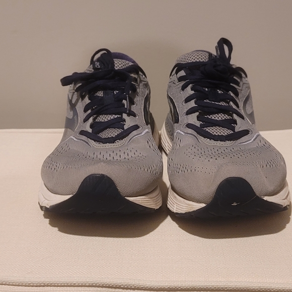 Brooks Beast Running Shoes-13 - Picture 3 of 8